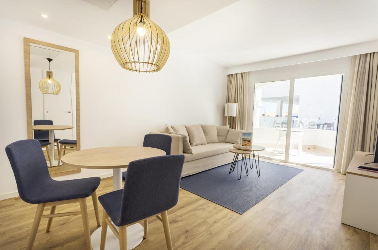 Parque Nereida Suites Hotel 칼라 라트자다 외부 사진