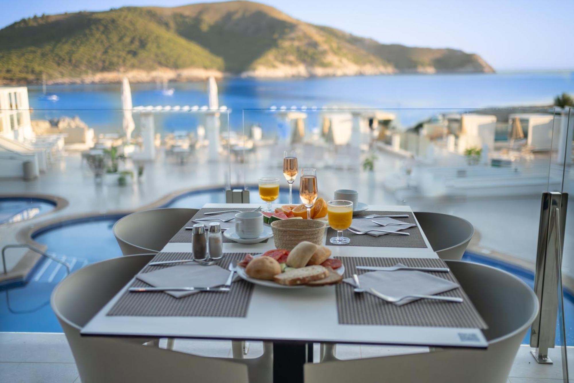 Parque Nereida Suites Hotel 칼라 라트자다 외부 사진