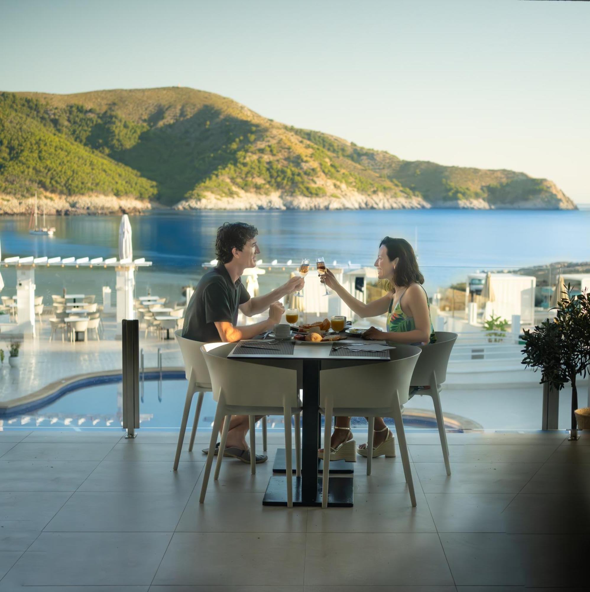Parque Nereida Suites Hotel 칼라 라트자다 외부 사진